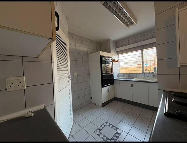 3 BEDROOM TOWNHOUSE FOR SALE IN VAALPARK